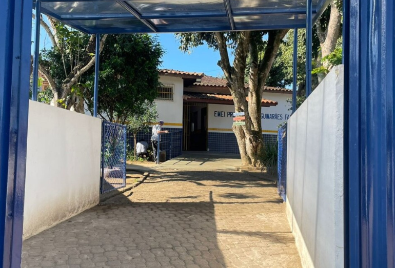 Prefeitura de Cabo Frio reinaugura escola em Tamoios