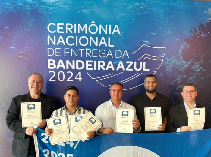 Praia de Iguaba Grande recebe selo internacional em cerimônia na Bahia