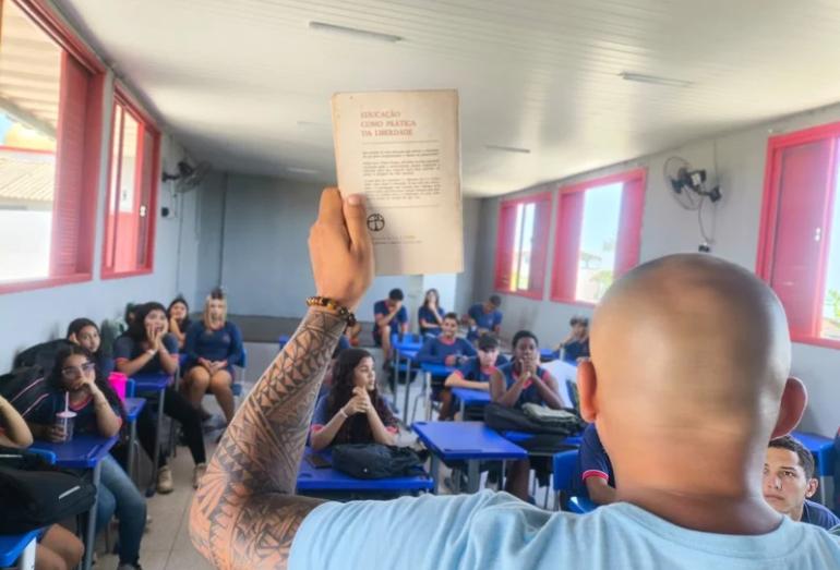 Oficina de Fotografia para alunos do Colégio Vera Felizardo, em Figueira