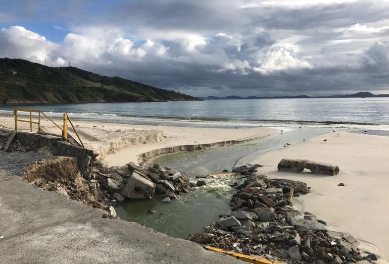 Defesa Civil de Arraial do Cabo faz alerta para condições climáticas severas com chuvas e ventos fortes