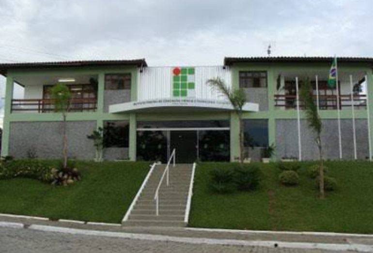 Escola Pública de Cabo Frio comemora destaque em seleções do IFF