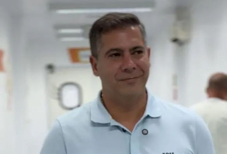 Prefeito eleito de Cabo Frio, Dr. Serginho, denuncia péssimas condições na UPA durante visita no Natal