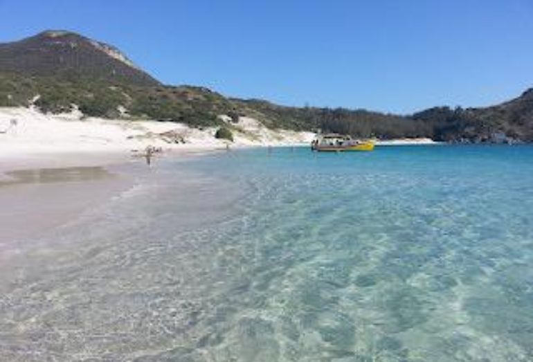 ‘Operação Verão’ em Arraial do Cabo soma 900 prevenções e 194 toneladas são recolhidas