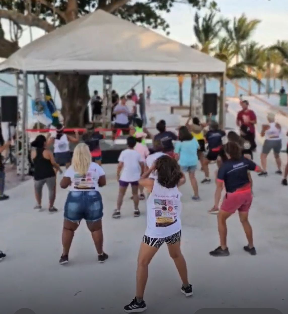 Lazer e qualidade de vida em novo praça é o novo ponto de encontro de Figueira, Arraial do Cabo