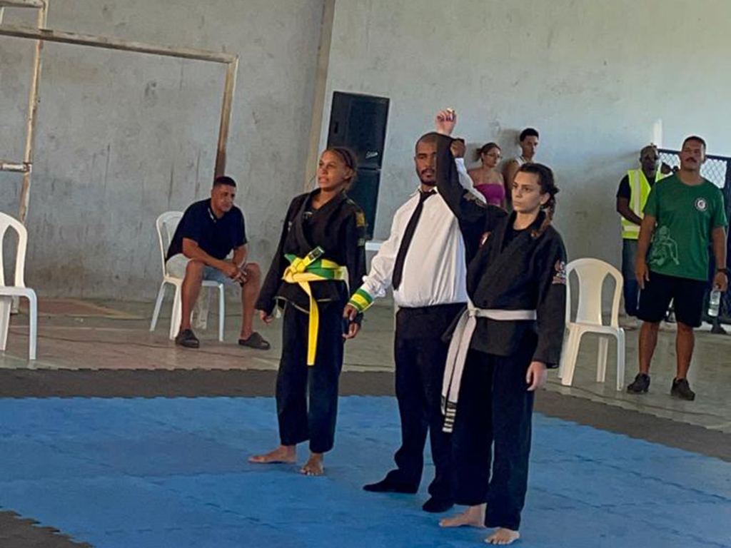 Iniciativa esportiva da prefeitura de Cabo Frio revela talentos no jiu-jitsu