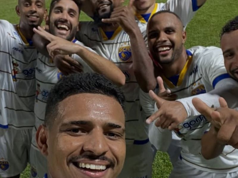 Time de Saquarema vence dérbi e disputará 1º decisão na elite estadual de sua história