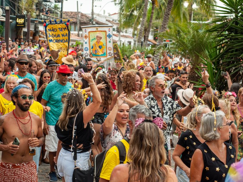 Bloco “Não tem Água na Moringa” anima Carnaval de Armação dos Búzios nessa terça, 4