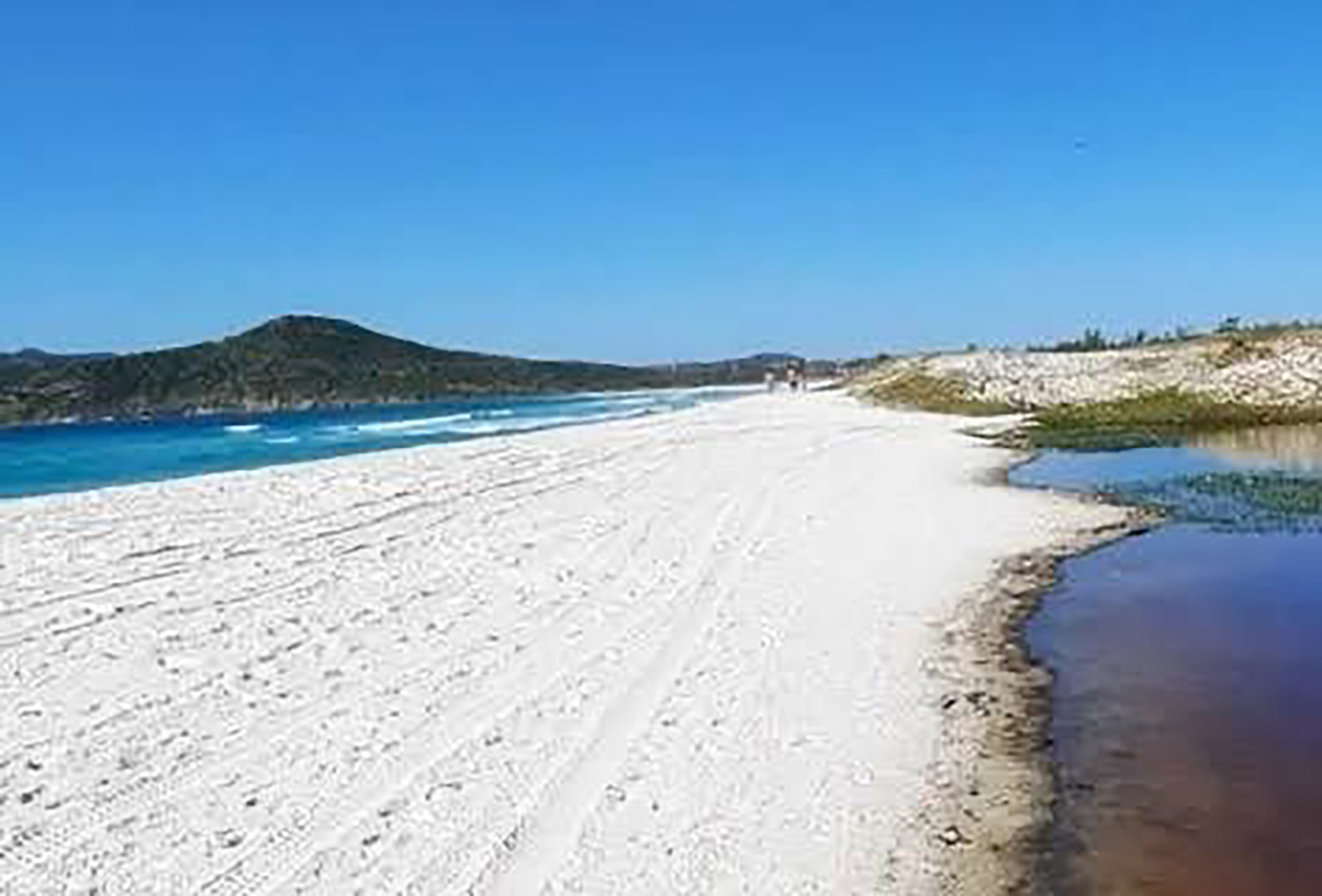 Água da Lagoa do Meio em Cabo Frio é aprovada para banho após análise