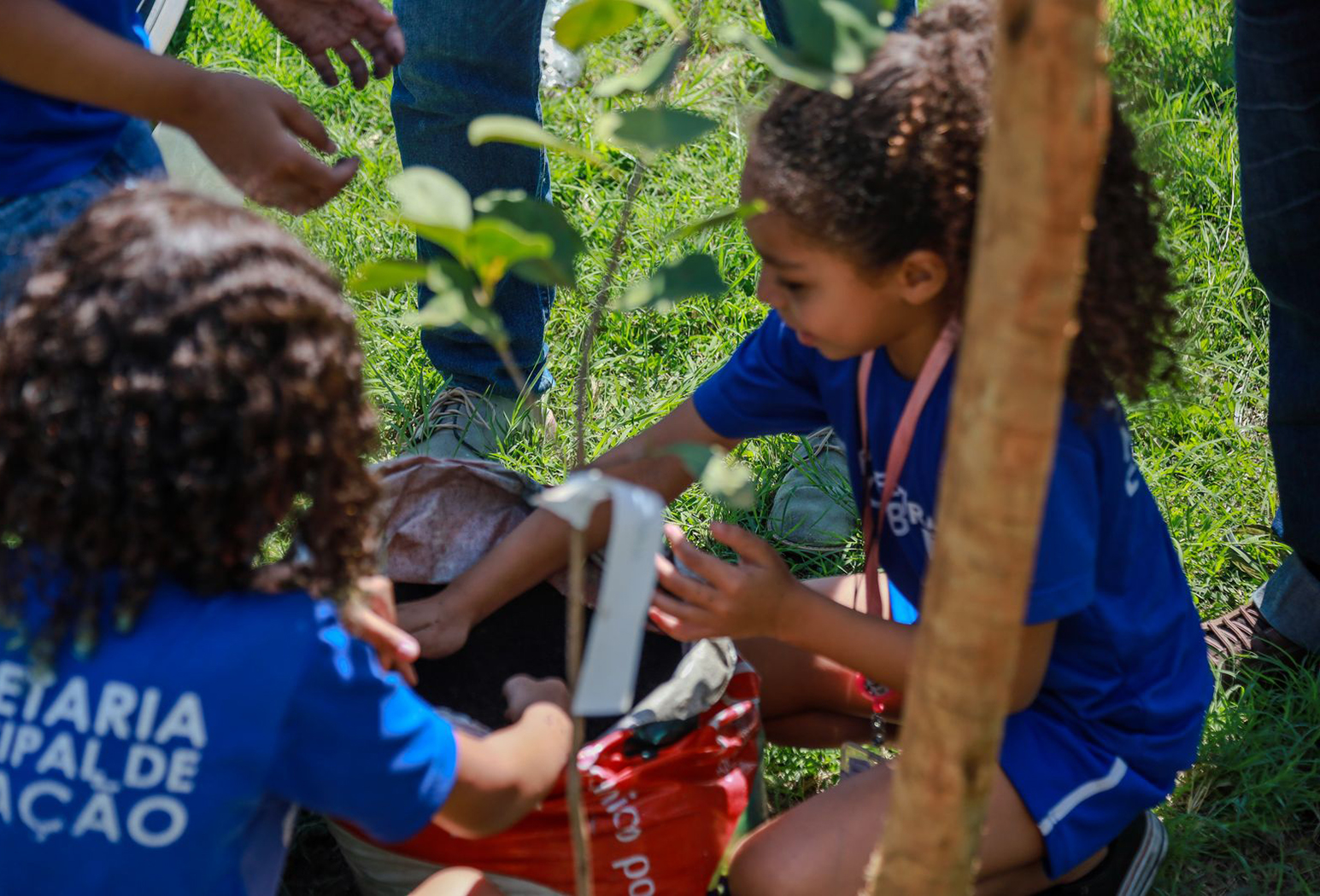 Estudantes participam de atividade ambiental no Centro de Reabilitação de Cabo Frio