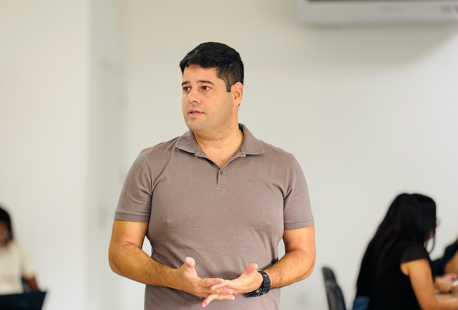 Educação de Arraial do Cabo reúne diretores para fortalecer estratégias pedagógicas