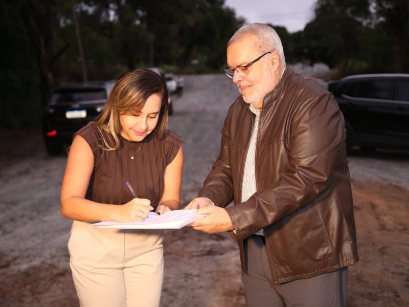 Governo do Estado recebe terrenos de 3 mil m² para construção de usina de asfalto em Araruama