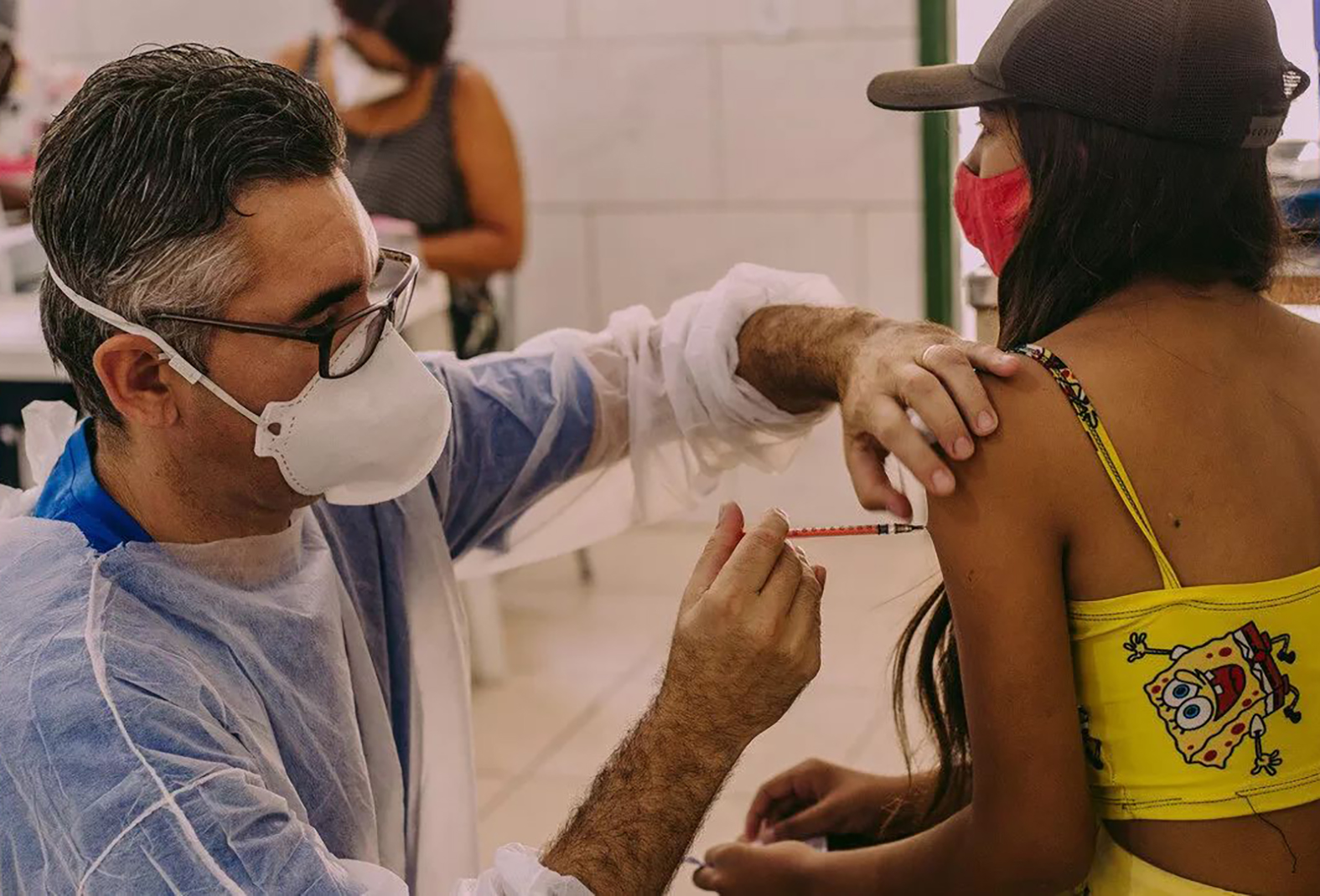 Cabo Frio leva vacinas às escolas e reforça proteção de jovens contra doenças