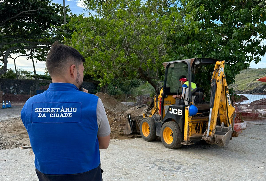 Obras de revitalização da Avenida Almirante Barroso e Canto do Forte são retomadas em Cabo Frio