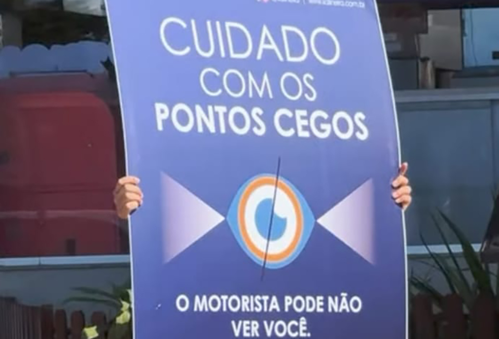 Blitz educativa leva conscientização sobre segurança no trânsito a Tamoios, em Cabo Frio