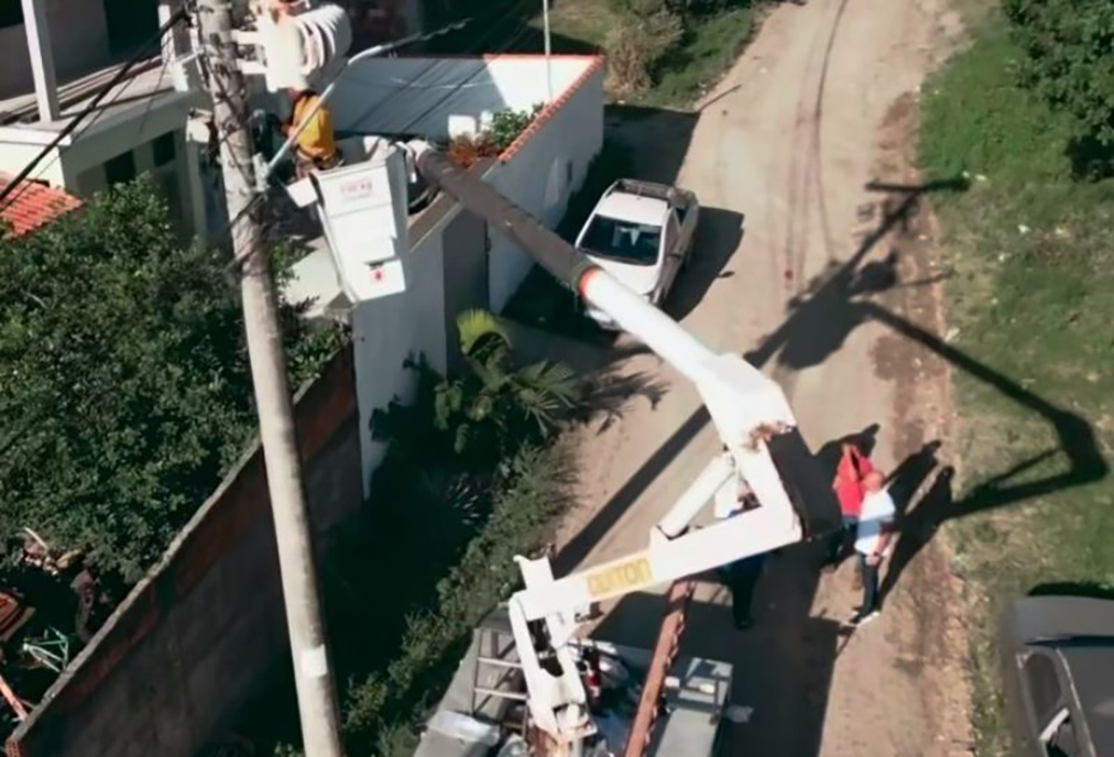Prefeitura de Araruama inicia no Monteiro a instalação da luz de LED em São Vicente