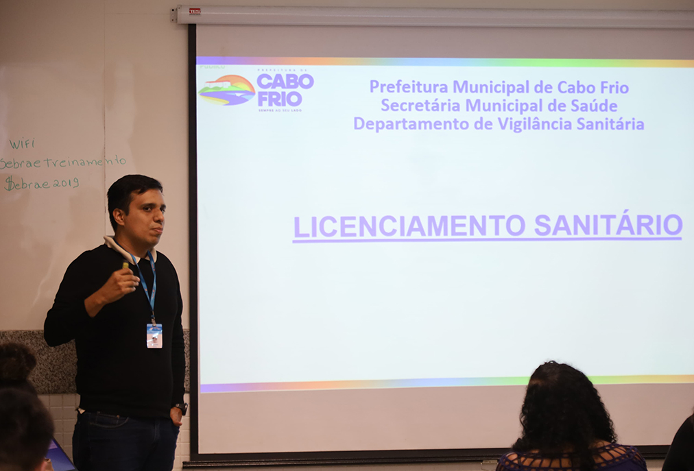 Vigilância Sanitária orienta contadores em Cabo Frio em encontro no Sebrae