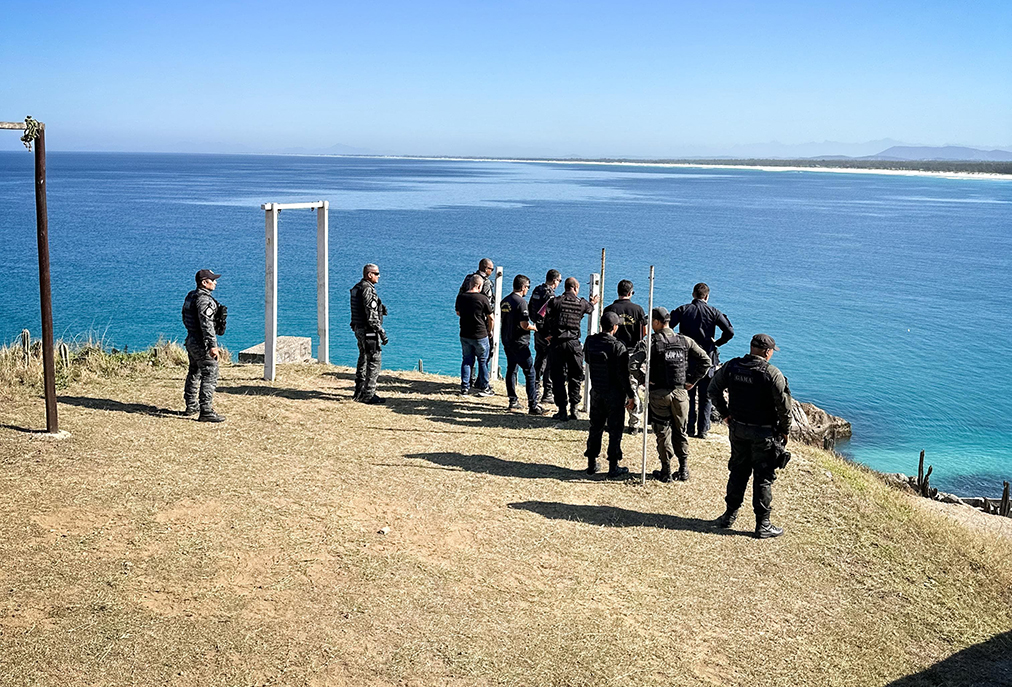 Intervenção irregular em ponto turístico de Arraial do Cabo leva à ação conjunta de fiscalização