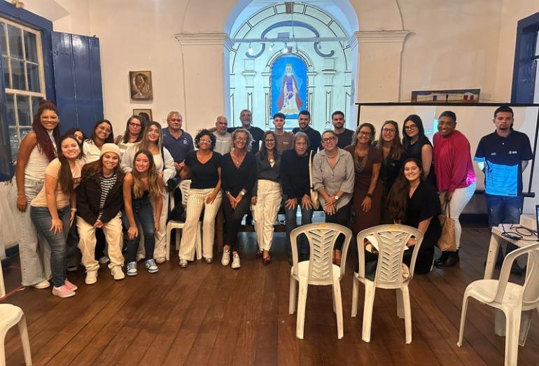 Oficina no Charitas reúne moradores de Cabo Frio para discutir desenvolvimento sustentável