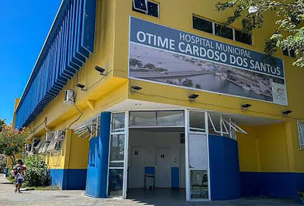 Prefeito Dr. Serginho acompanha e interdita andar de hospital após chuvas intensas na madrugada