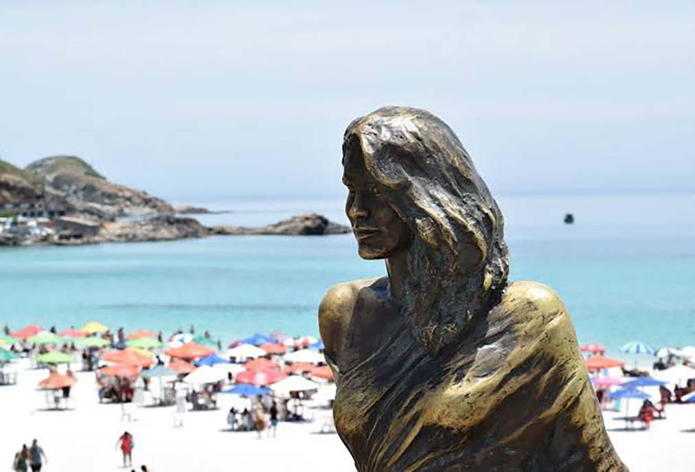 Mar-À-Tona Ambiental leva consciência para Arraial e tradição na Orla Flávia Alessandra