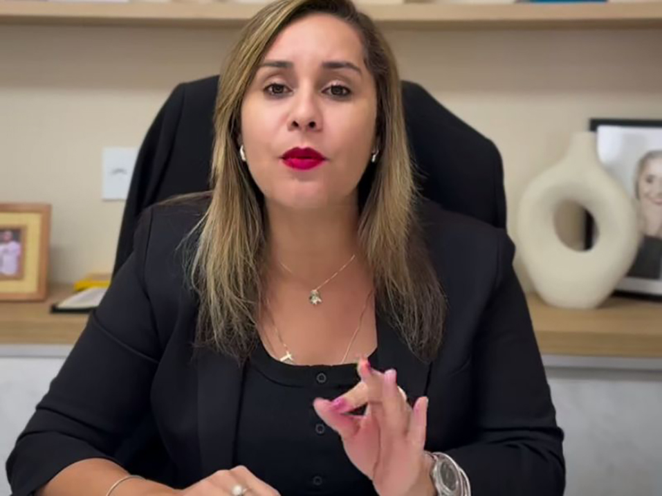 Prefeita de Araruama faz pronunciamento aos servidores do município após reunião com sindicato