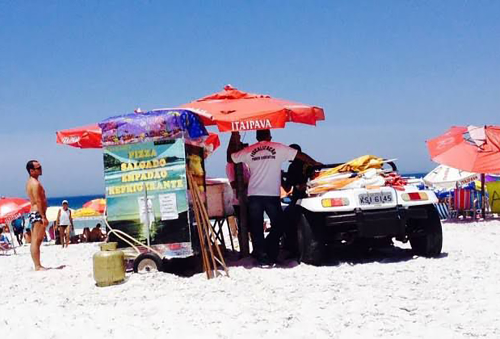 Ambulantes de Arraial do Cabo têm até 15 de julho para se regularizar e evitar suspensão das atividades