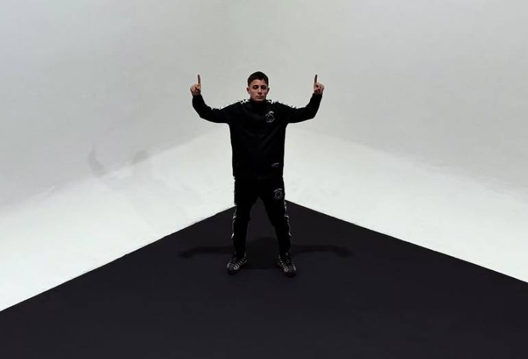 MC Hariel inaugura produtora cultural e amplia atuação no mercado musical