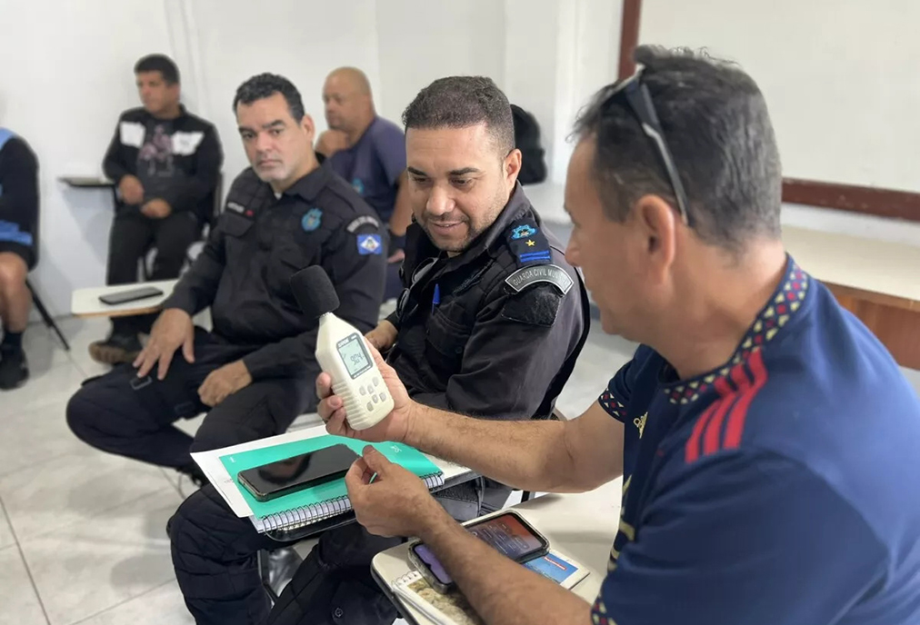 Guarda Civil de Cabo Frio recebe instrução para combater ruídos urbanos