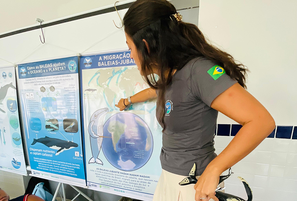 Arraial do Cabo leva estudantes a mergulho no universo das baleias