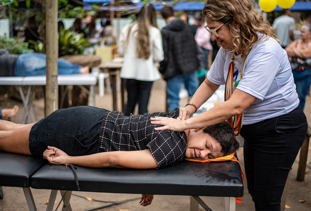 Arte, gastronomia e ações de saúde marcam Feira Quilombola em Cabo Frio