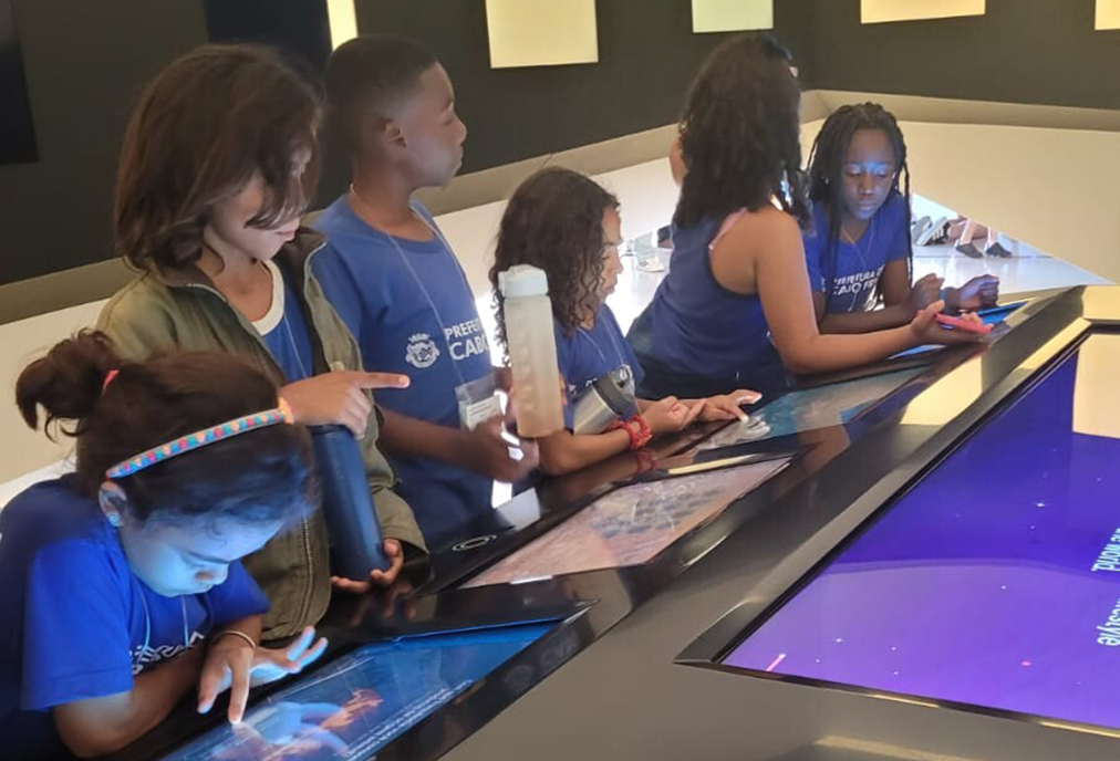 Jovens cabo-friense ampliam horizontes em visita pedagógica à capital