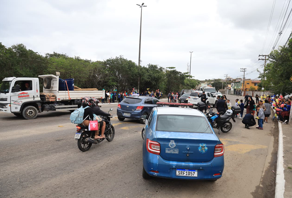 Campanhas de Cabo Frio educativas mobilizam escolas e motoristas no Dia Nacional do Trânsito
