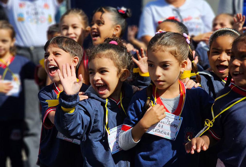 Festival LiterArraial leva grandes nomes da música ao centro de Arraial do Cabo