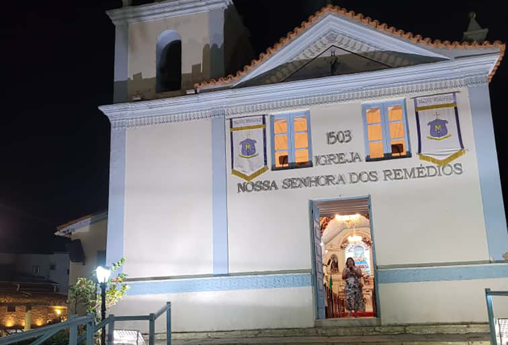Festa de Nossa Senhora dos Remédios reúne fiéis e anima o fim de semana em Arraial do Cabo