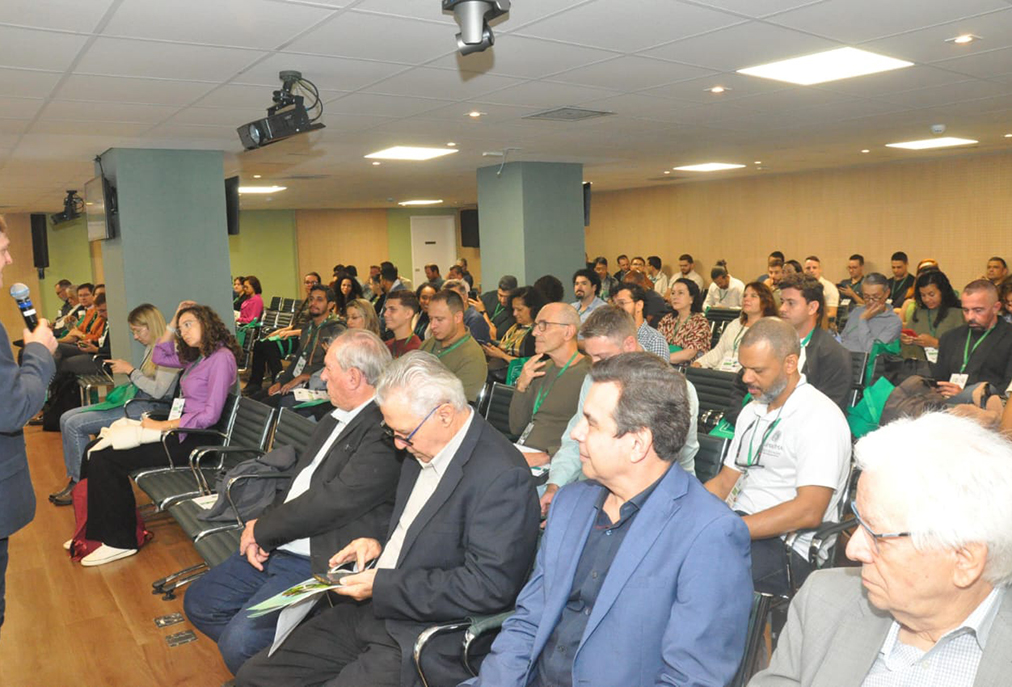 Representante de Cabo Frio leva experiências locais ao CBRA 2025, em São Paulo