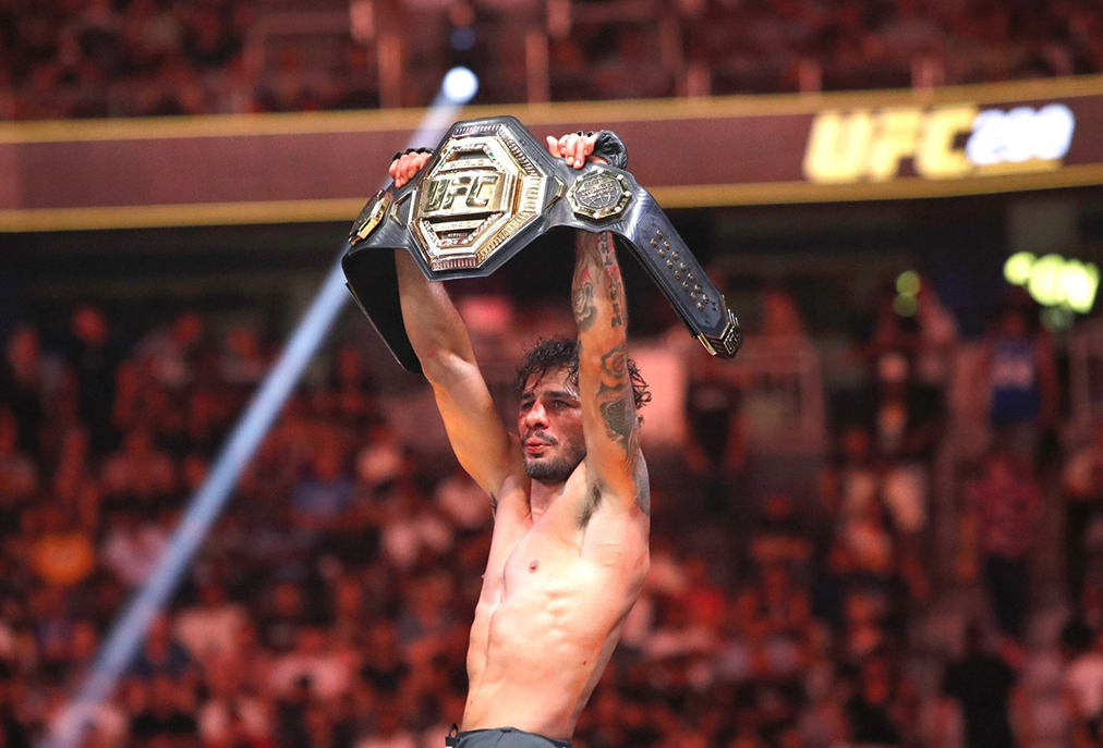 Arraial do Cabo reúne fãs de MMA em evento ao ar livre