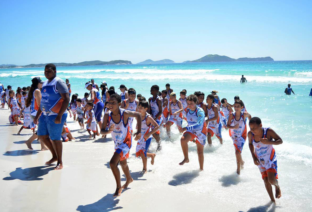 Cabo Frio dá início a nova edição do Defesinha na Praia de Tamoios