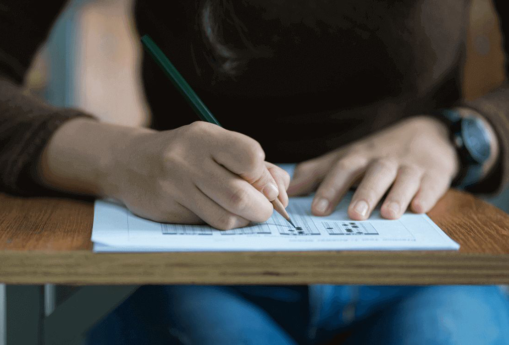 Concurso público de Arraial do Cabo oferece vagas em diversas áreas