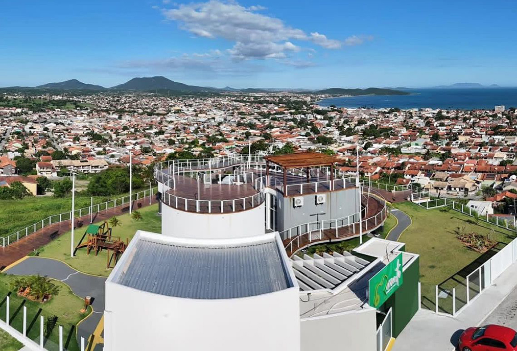 Sunset mirante movimenta as noites de sexta-feira em Iguaba Grande