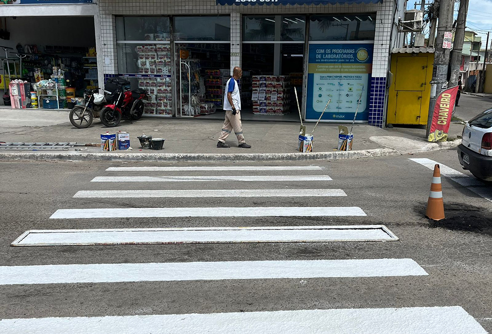 Cabo Frio amplia organização do tráfego com nova sinalização em Tamoios