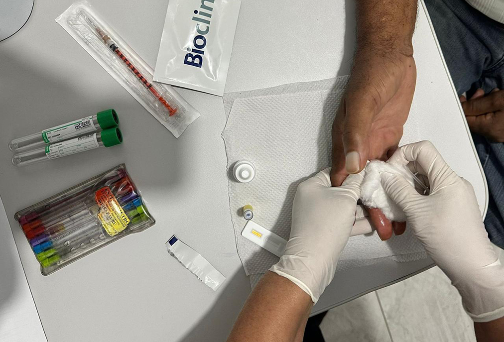 Janeiro Roxo em Arraial do Cabo leva testagem gratuita e consultas especializadas