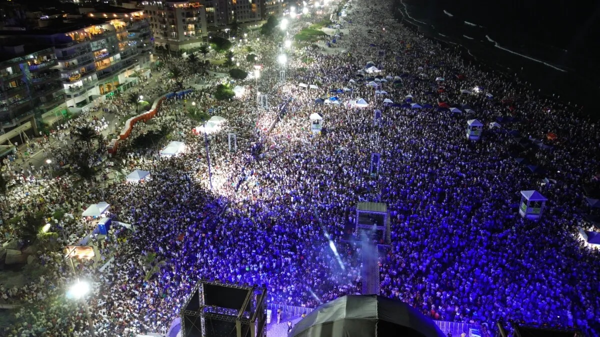 Virada em Cabo Frio reúne 1,5 milhão de pessoas em clima de festa e segurança