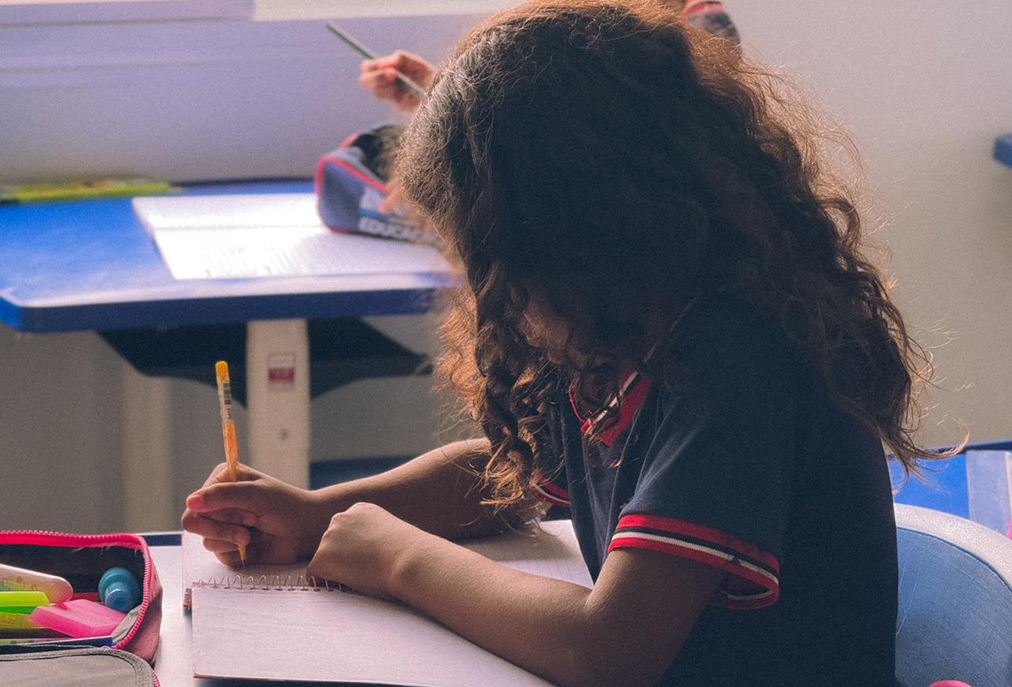 Arraial do Cabo é reconhecida nacionalmente por garantir leitura e escrita até o 2º ano