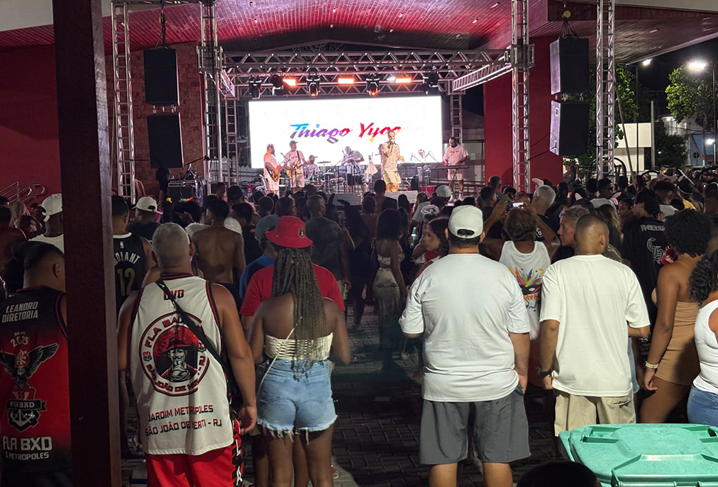 Arraial do Cabo fechou programação de Carnaval com apresentações em vários bairros